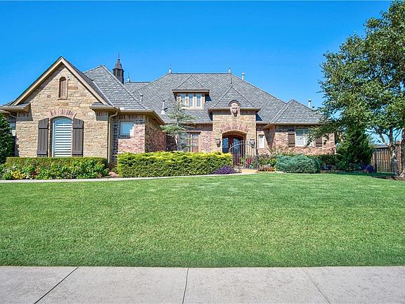 3rd image of 8349 NW 134th Ter