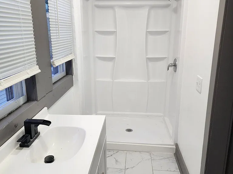 18 Jeanette St — Photo 13