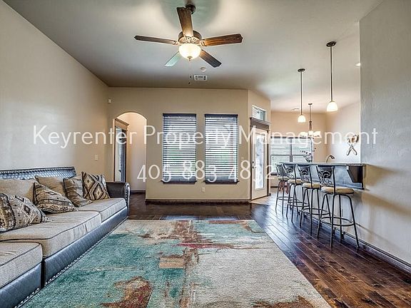5th image of 8409 NW 140th St