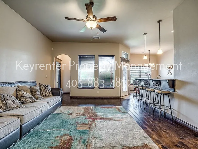 8409 NW 140th St — Photo 5