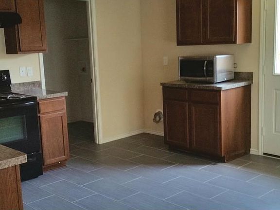5th image of 1425 Nicholas Dr