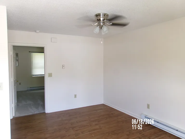 1373 5th St NE #1373 — Photo 3