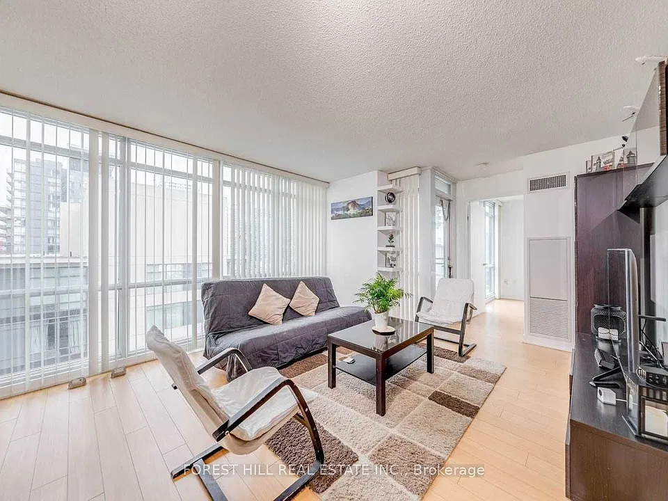 11 Brunel Ct #1006