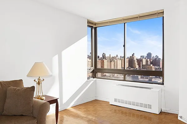 Sold by Amy L. Krischer R. E. | media 4