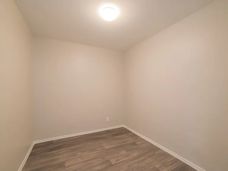 8925 W Virginia Ave — Photo 17