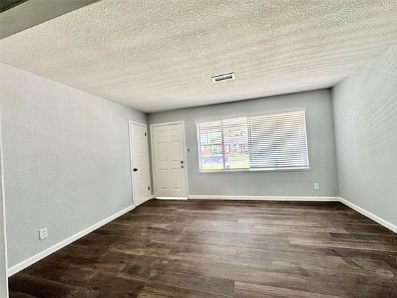 5th image of 4131 Dacca Dr