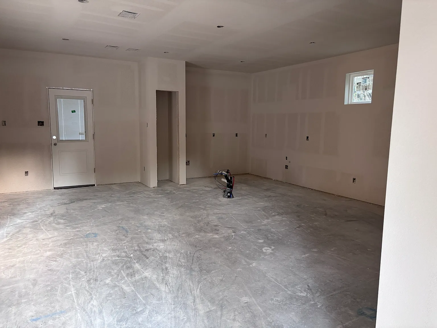 3 bed, 2.5 bath, 1785 sqft, $2,350 — Photo 4