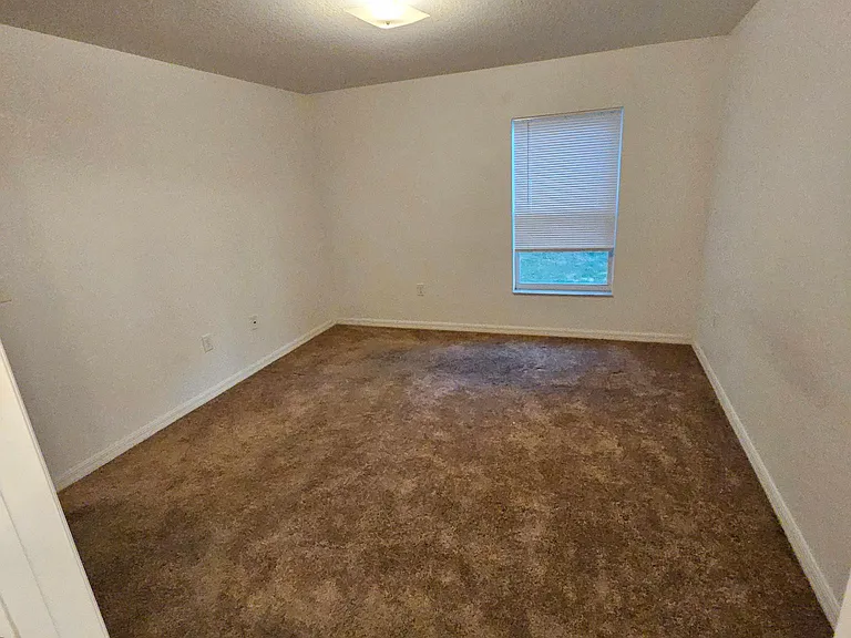 1849 Wallace Manor Ln — Photo 9
