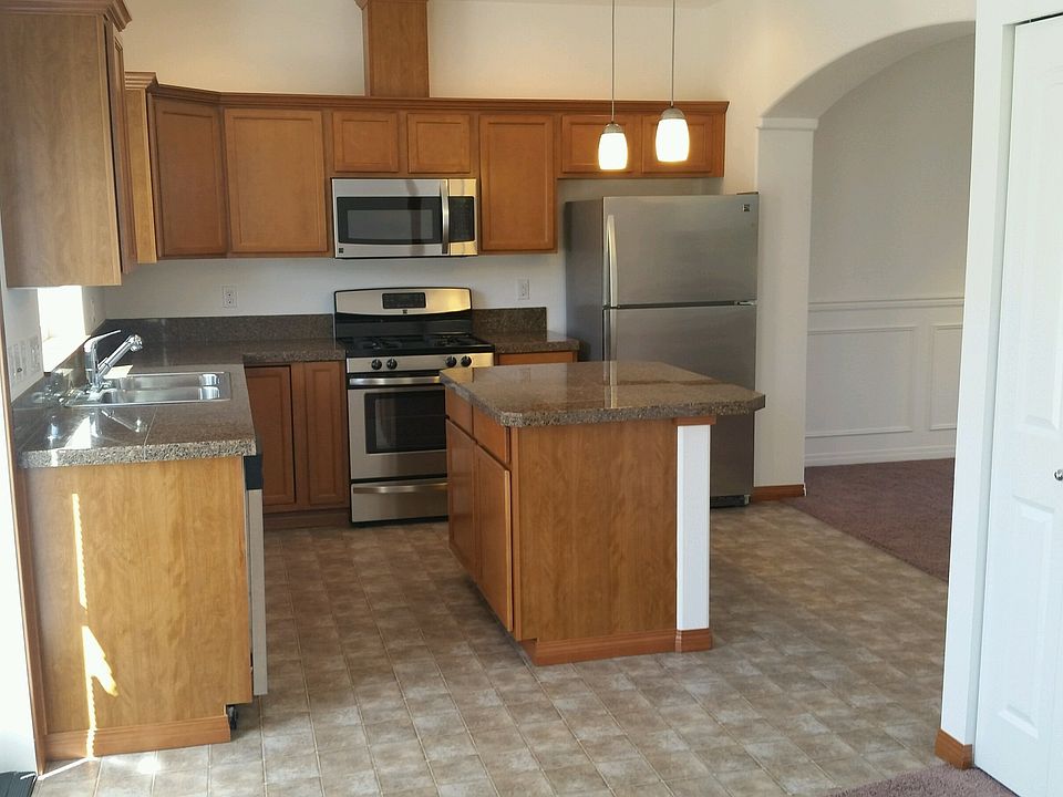 2nd image of 2916 Belmonte Ln