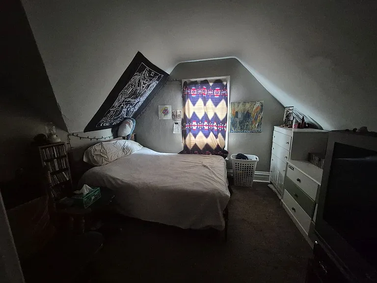 2652 Bryant Ave S — Photo 4
