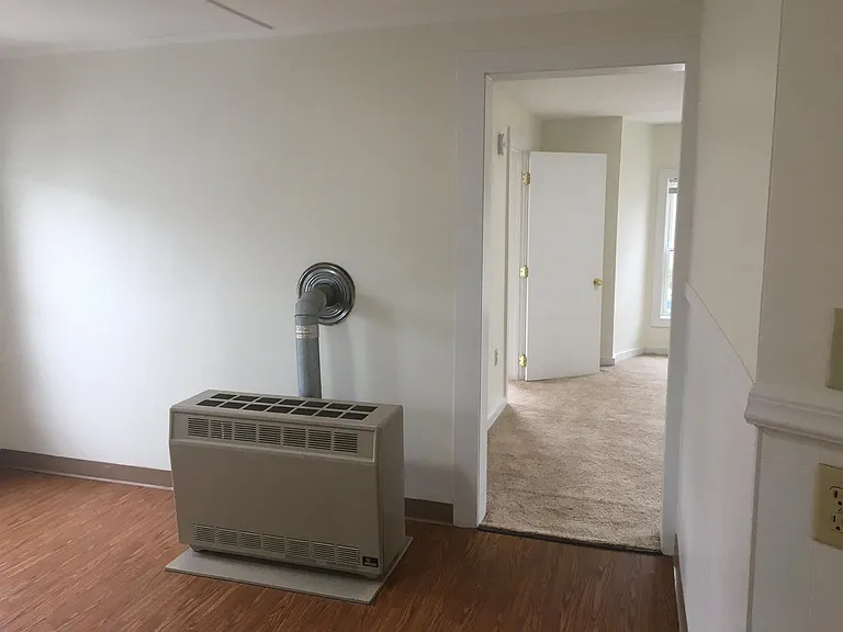82 3rd St #2E — Photo 12
