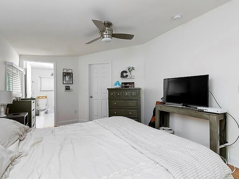 3940 Forrest Ct — Photo 14