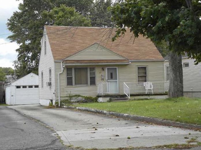 1st image of 60 N Linden Rd