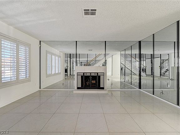 5th image of 3205 Antilles Ct