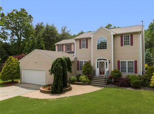 5 Audubon Ln, Hope, RI 02831