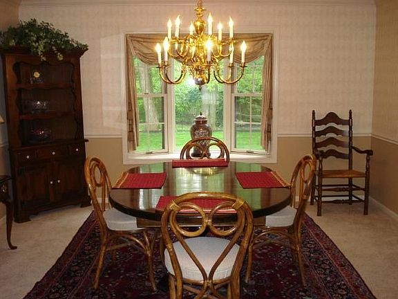 4th image of 448 Scarket Oak Dr