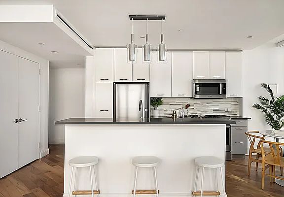 3rd image of 42-14 Crescent St Penthouse A