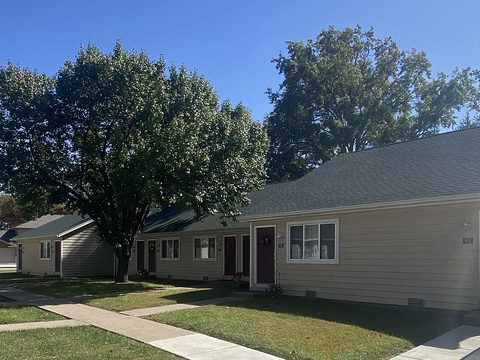 42 Village Ct #42