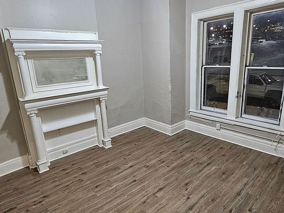 2nd image of 516 E Willow St APT A1