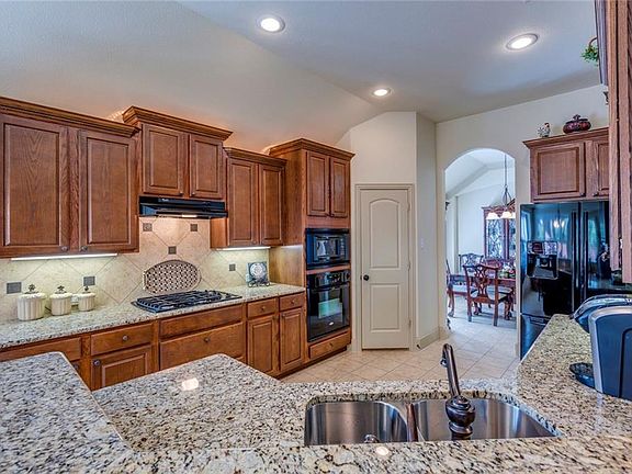 5th image of 7705 Hinkley Oak Dr