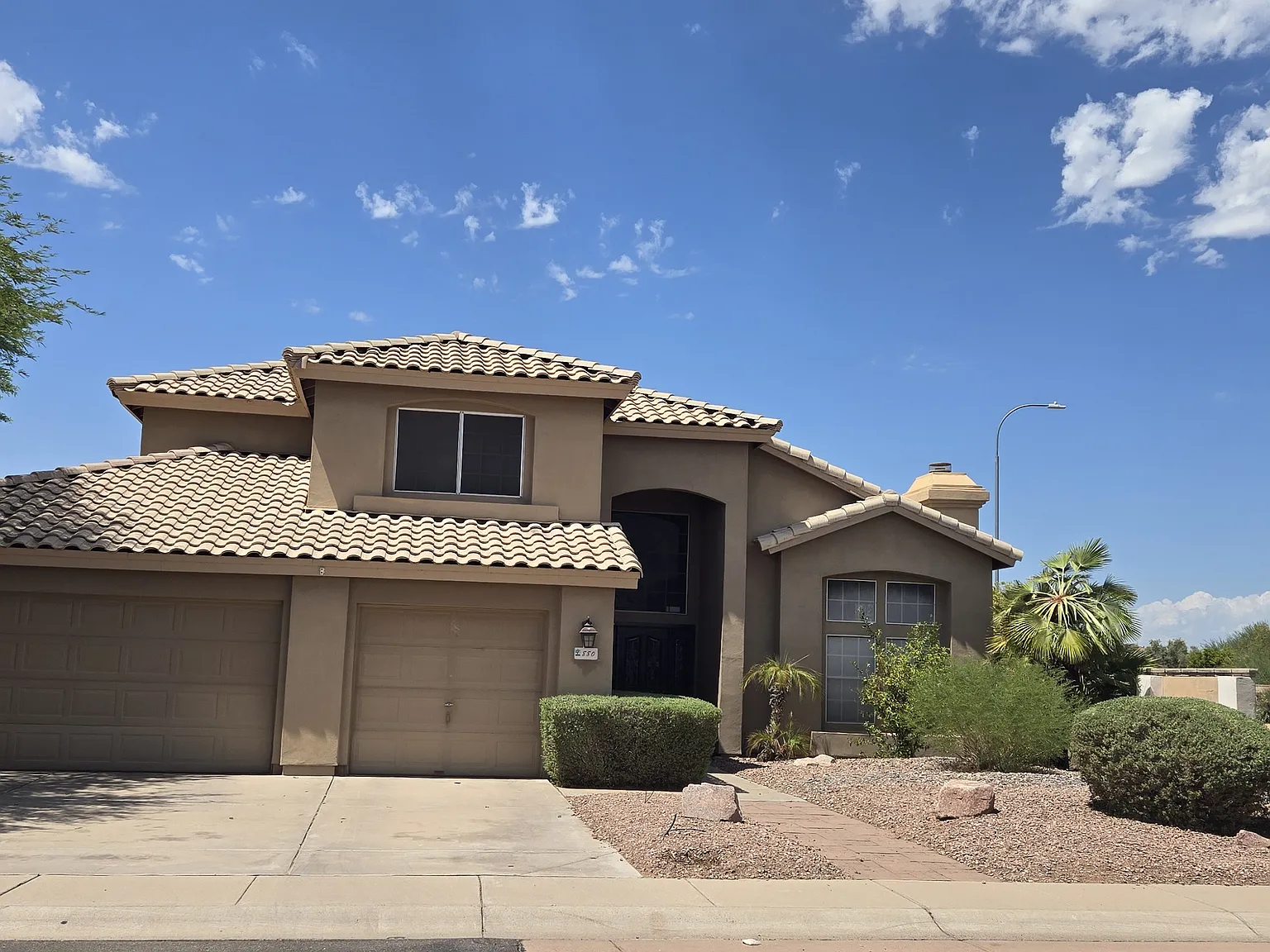4 bed, 2545 sqft, $3,100 — Photo 1