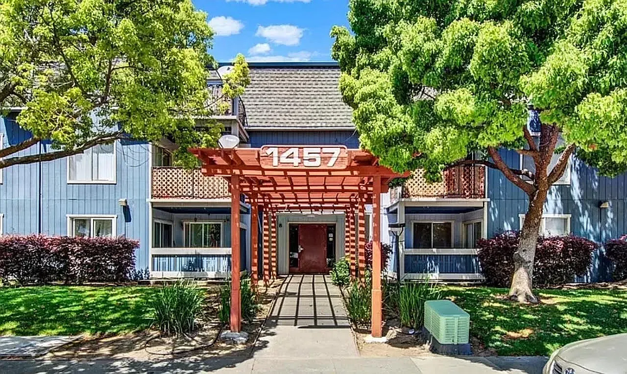 1 bed, 706 sqft, $1,650 — Photo 1