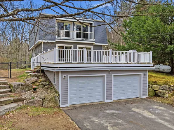 32 Murray Hill Road, Candia, NH 03034