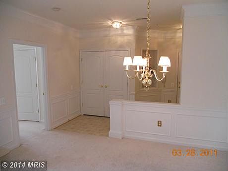 2nd image of 504 Lloyd Pl Unit 6