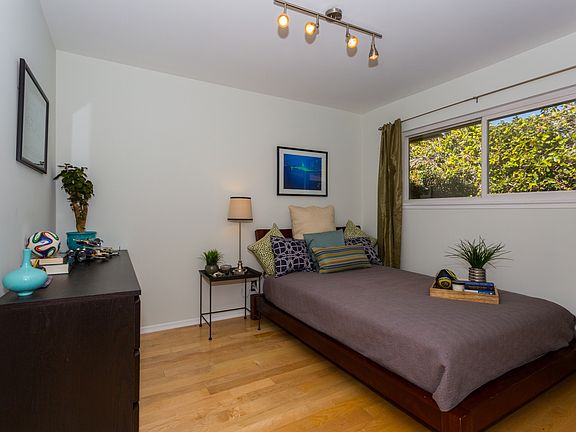 5th image of 7326 Sausalito Ave