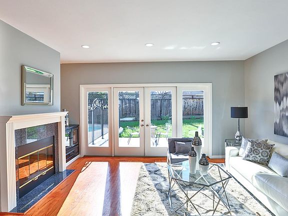 4th image of 1664 Glenville Dr