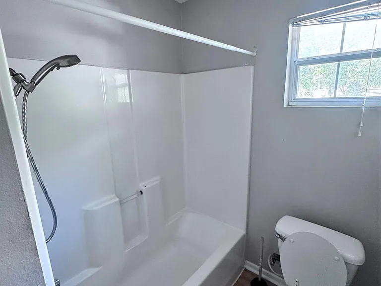 3709 Tom Green St #B — Photo 10