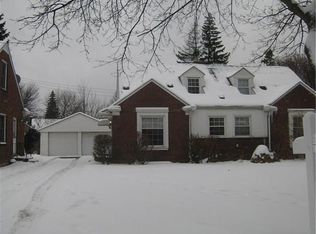 13 Carlton Ln, Dearborn, MI 48120