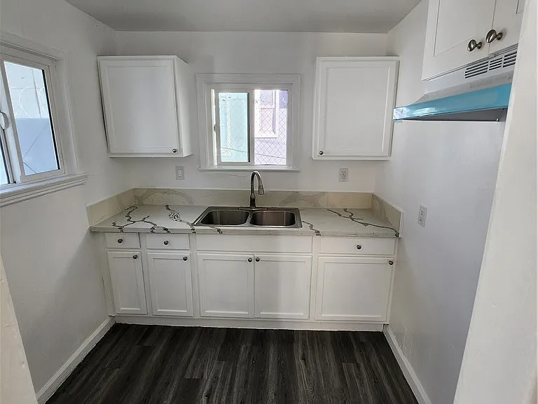 3713 W Imperial Hwy #4 — Photo 7