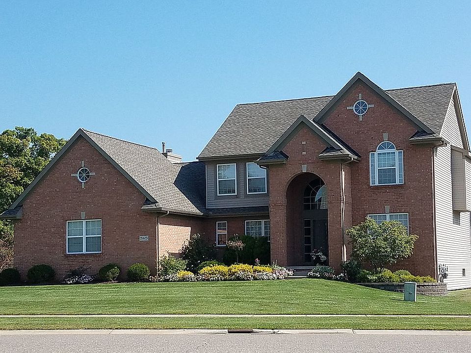 1st image of 745 Akehurst Ln