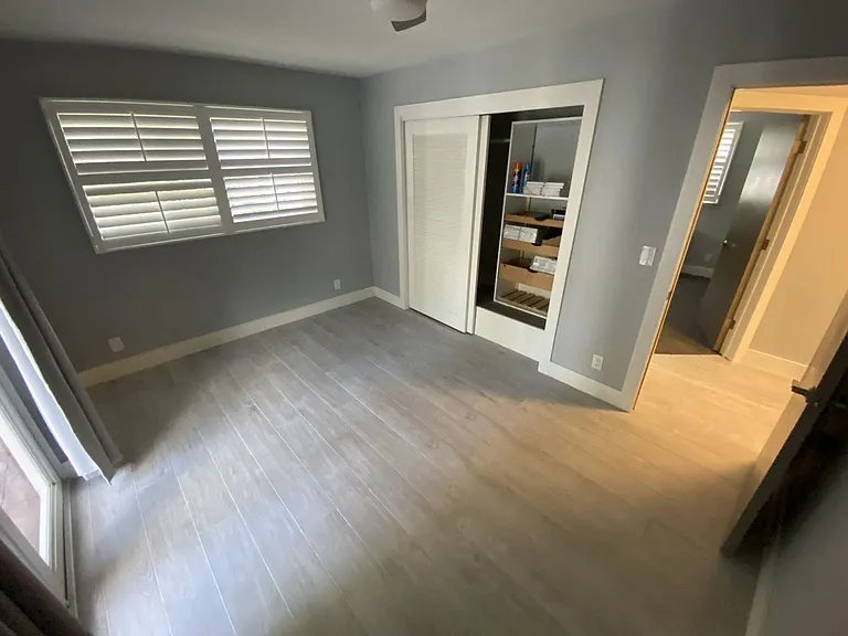 418 SW 7th Ter — Photo 12