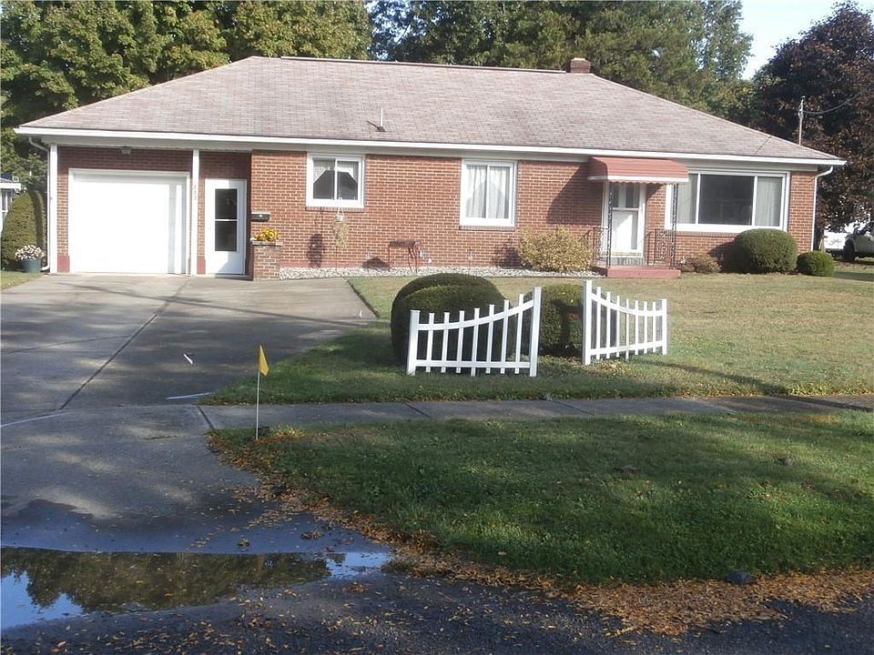 1st image of 312 Hathaway St W