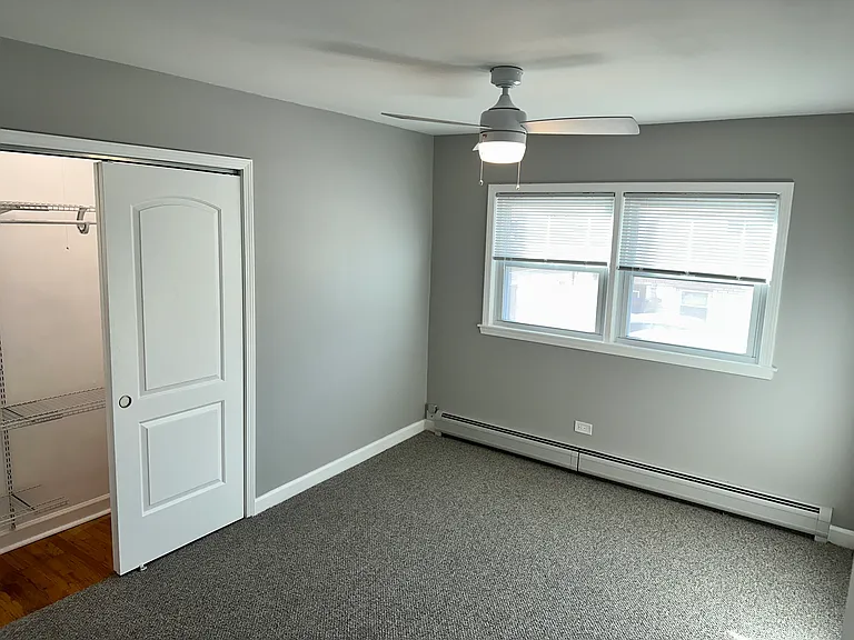 16W771 56th St — Photo 16