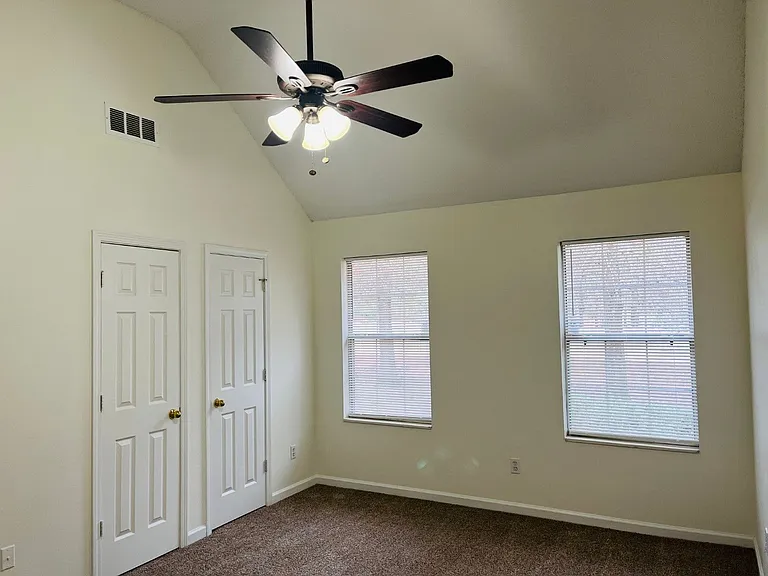 4037 Ravenwood Ct — Photo 26