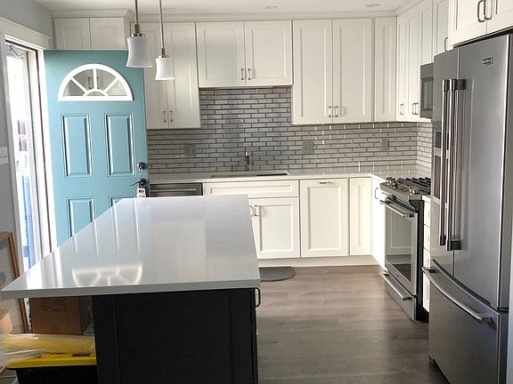 5th image of 3581 Beaumont Dr