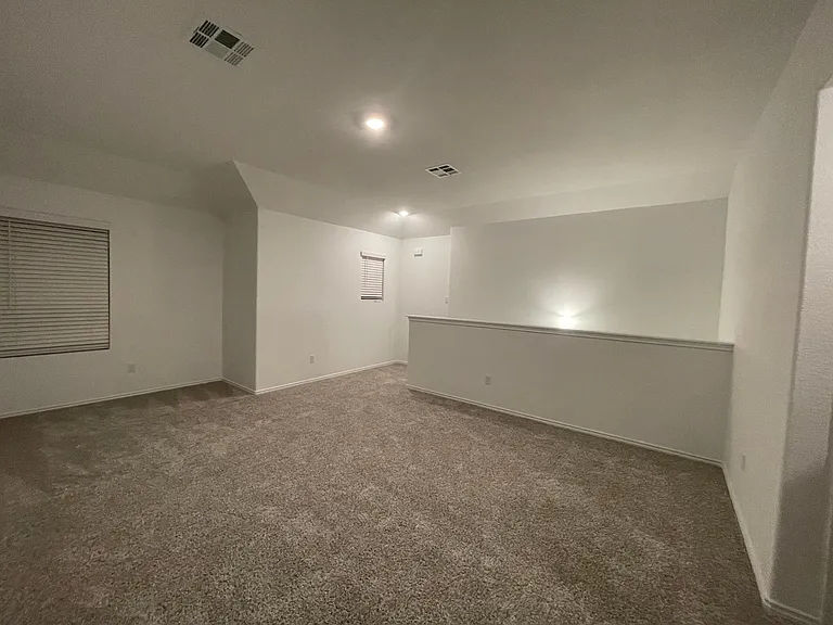 136 Canley Loop — Photo 11