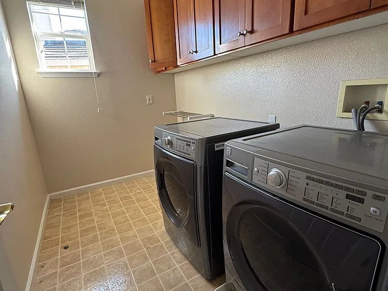 37815 Fernwood Ct — Photo 4
