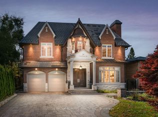 24 Wedgewood Dr, Toronto, ON M2M 2H3