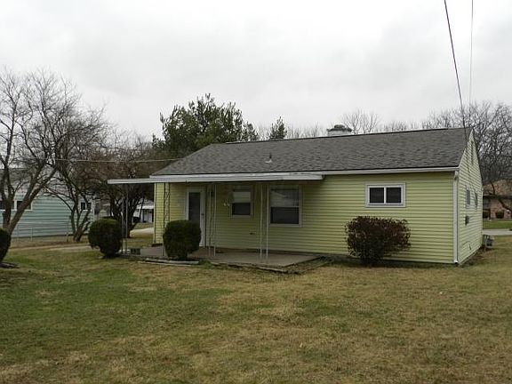 4th image of 327 Holton St