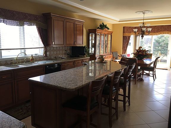 4th image of 51956 Black Hills Ln