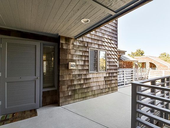 4th image of 4426 Sea Forest Dr