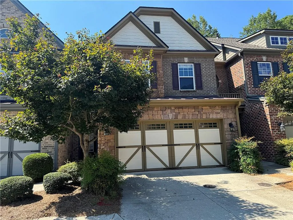 3 bed, 2.5 bath, 1960 sqft, $2,975 — Photo 1