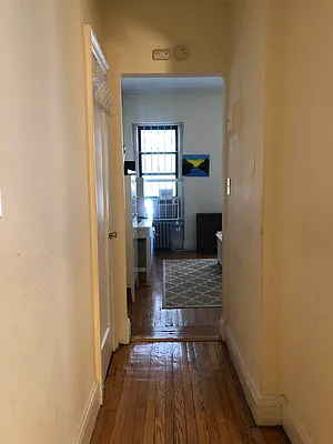 Rented by Urban Real Estate Property Group Inc | media 29