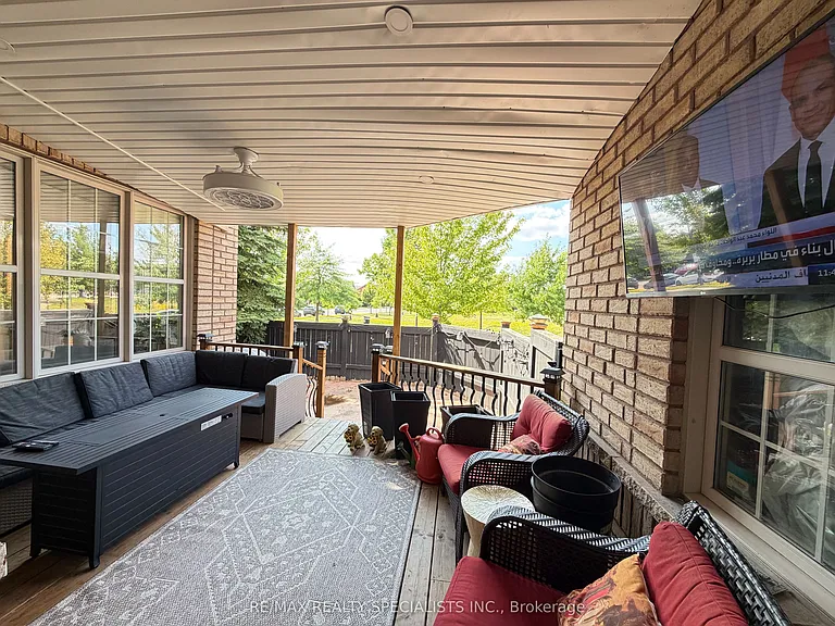 214 McCready Dr — Photo 23