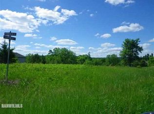 1 Peninsula Dr, Galena, IL 61036
