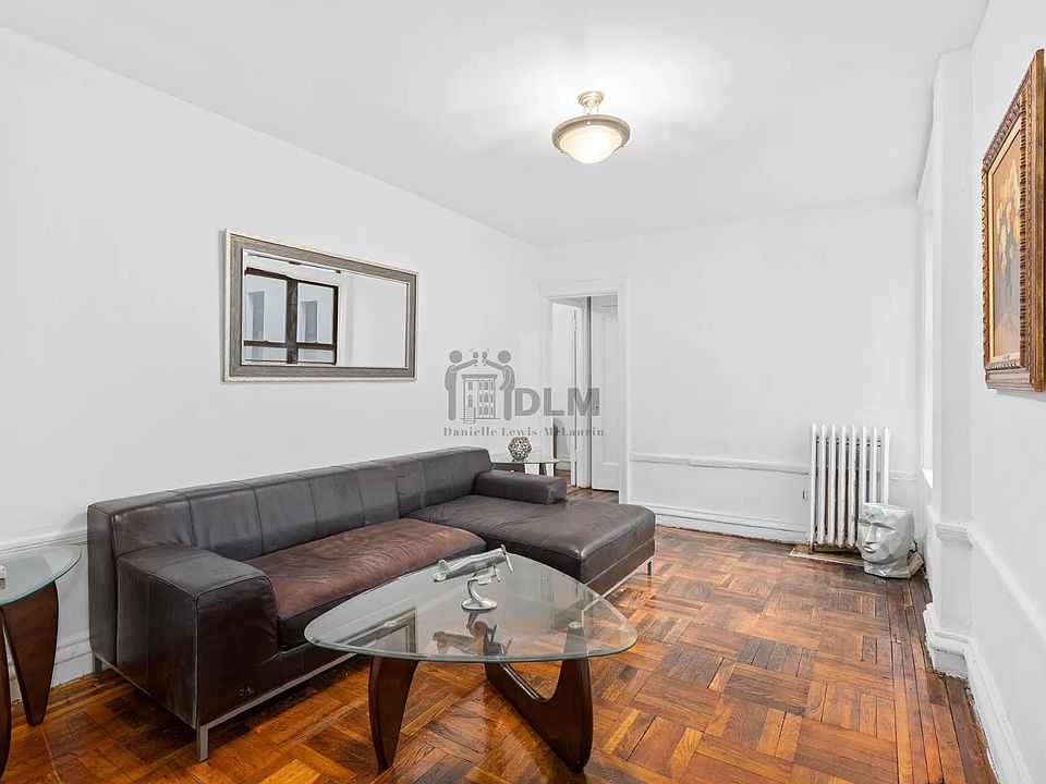 1st image of 258 W 117th St #33W